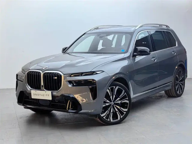 Фотография автомобиля — BMW X7