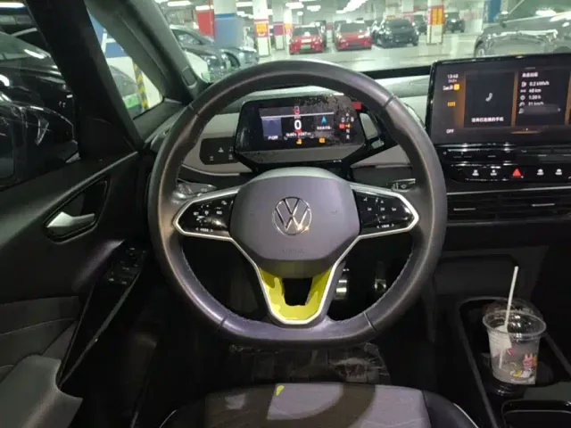 Volkswagen ID.3 — Фото автомобиля 10