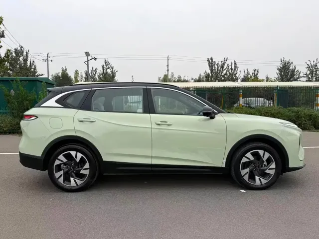 Besturn Yueyi 07 2025 210km Leisure Edition — Фото автомобиля 7