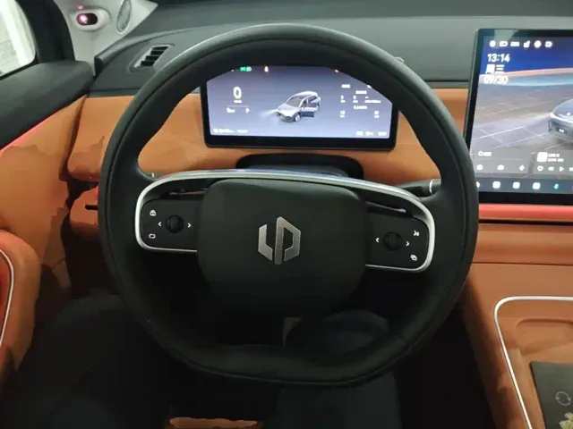 Leapmotor C10 — Фото автомобиля 10