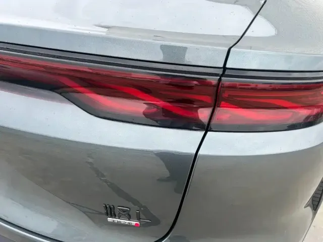 BYD Han L — Фото автомобиля 24