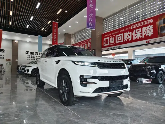 Land Rover Range Rover Sport — Фото автомобиля 3