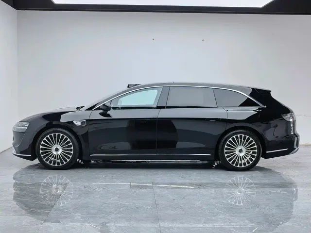 Stelato S9T — Фото автомобиля 2