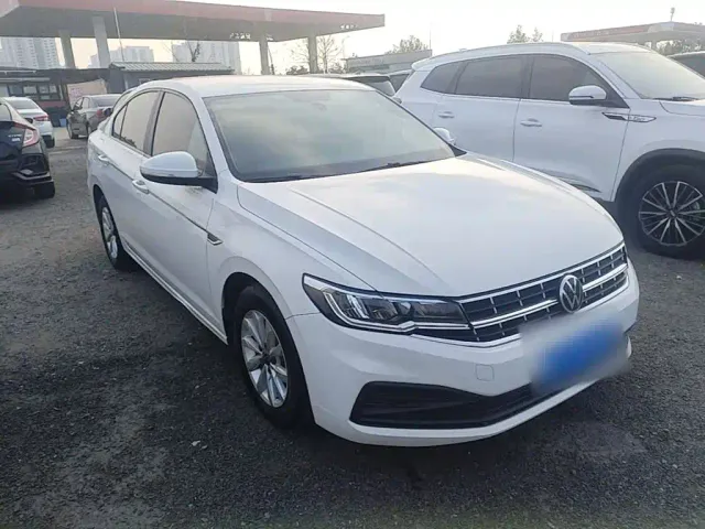 Volkswagen Bora — Фото автомобиля 3