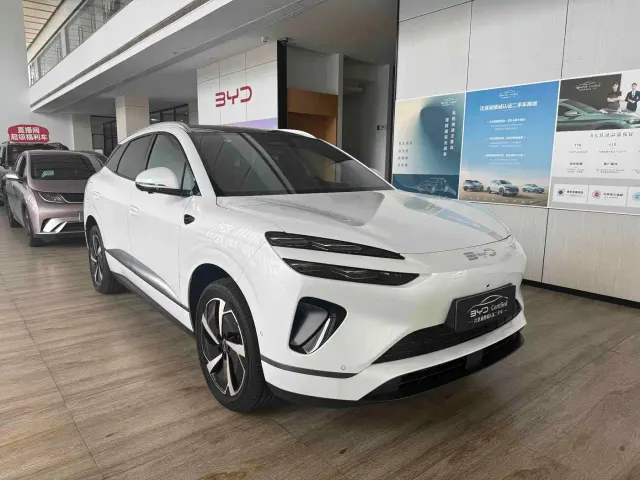 BYD Sealion 06 — Фото автомобиля 2