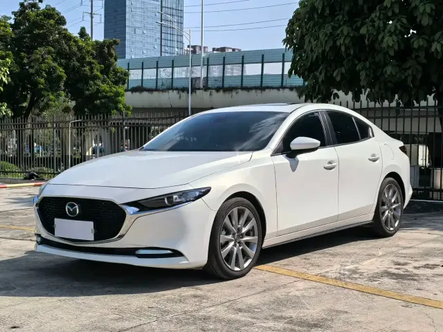 Фотография автомобиля — Mazda Axela