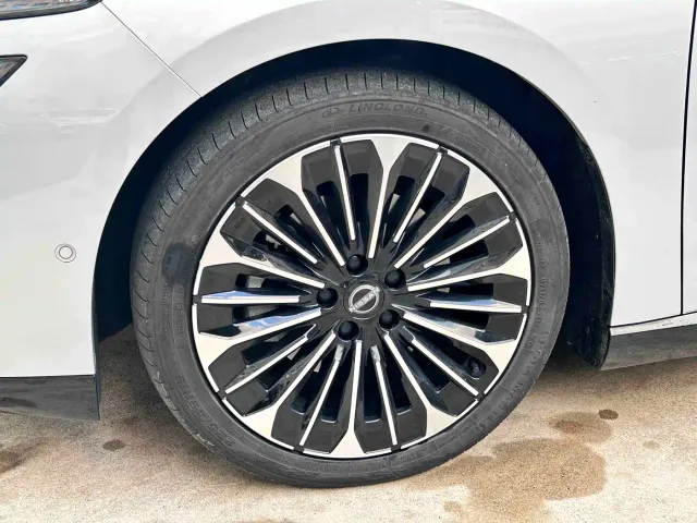 Nissan N7 — Фото автомобиля 20