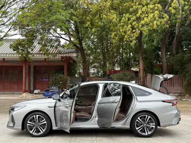 Chery Arrizo 8 — Фото автомобиля 14