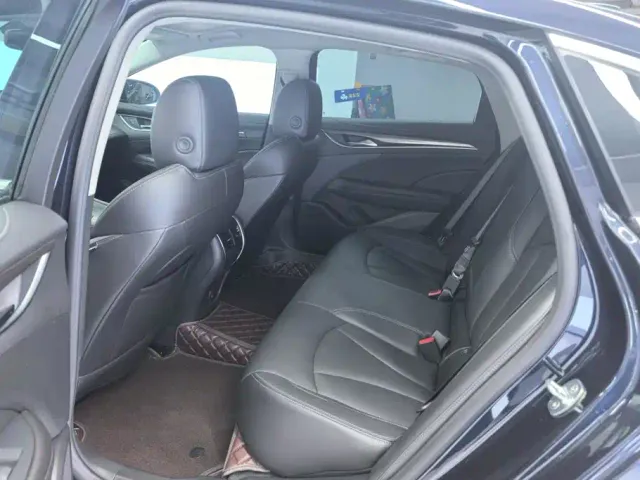 Buick LaCrosse — Фото автомобиля 11