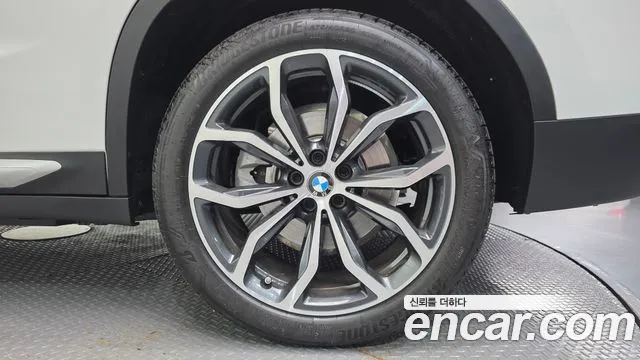 BMW X4 — Фото автомобиля 5