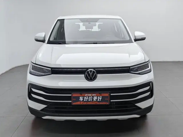 Volkswagen Tharu — Фото автомобиля 3
