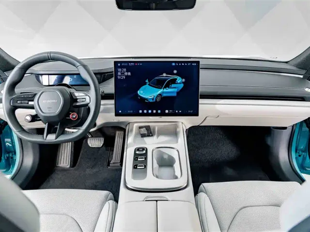 Xiaomi SU7 — Фото автомобиля 12