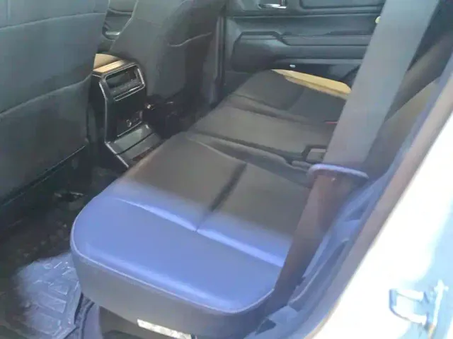 Toyota Prado — Фото автомобиля 11