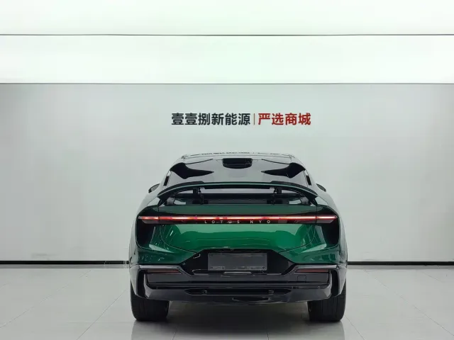 Lotus Eletre — Фото автомобиля 9