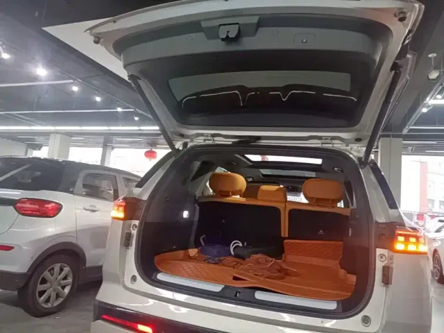 Dongfeng eπ 008 — Фото автомобиля 14