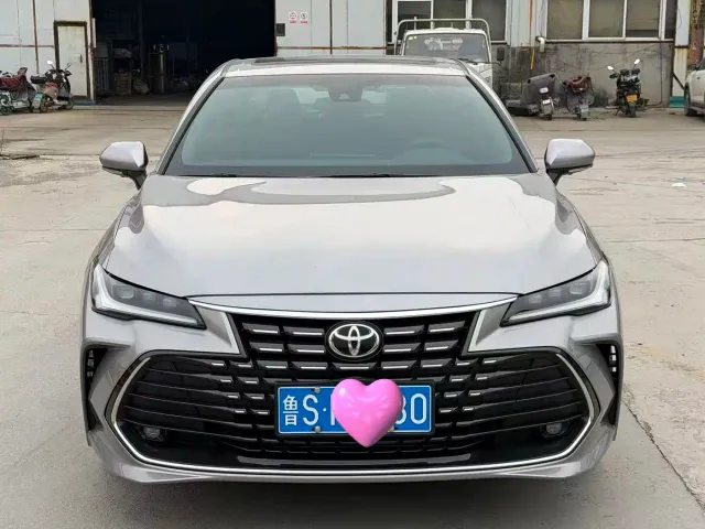 Toyota Avalon — Фото автомобиля 2