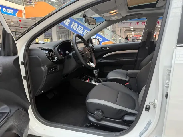 Kia KX1 — Фото автомобиля 9