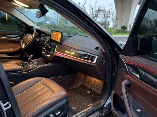 BMW 5 Series — Фото автомобиля 7