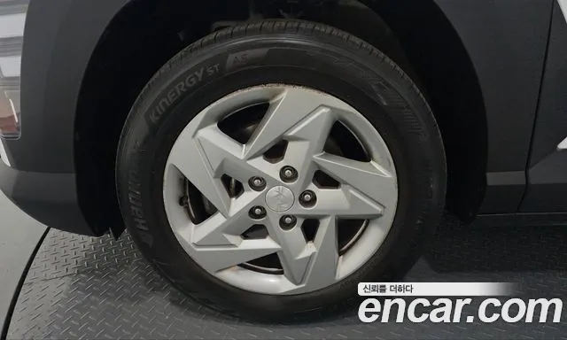 Hyundai Kona — Фото автомобиля 5