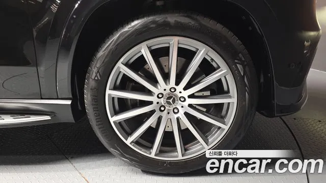Mercedes-Benz GLS-Class — Фото автомобиля 5