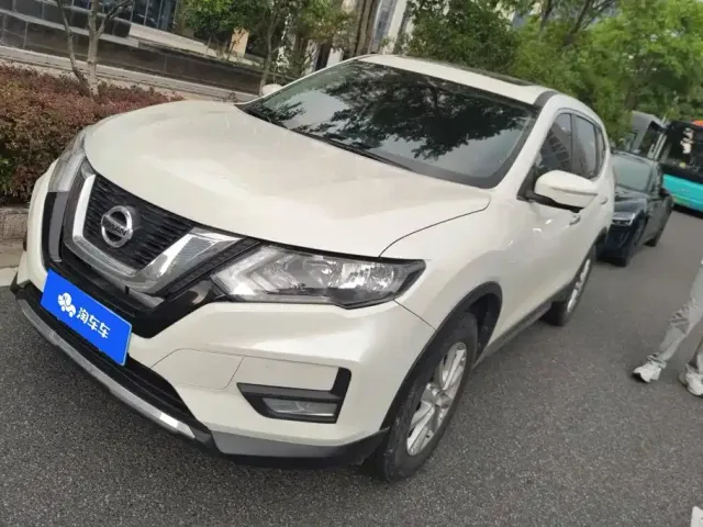 Фотография автомобиля — Nissan X-Trail