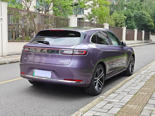 Aito M5 — Фото автомобиля 9