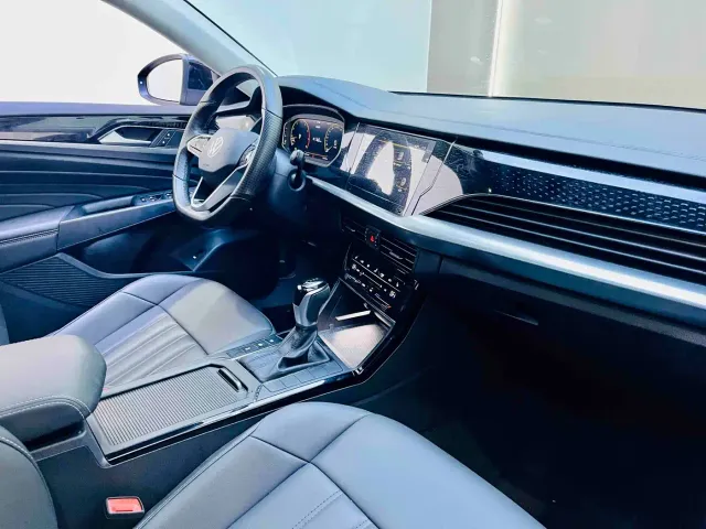 Volkswagen Passat — Фото автомобиля 11