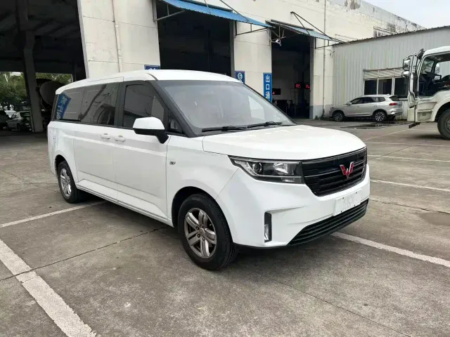 Wuling Zhengcheng — Фото автомобиля 3