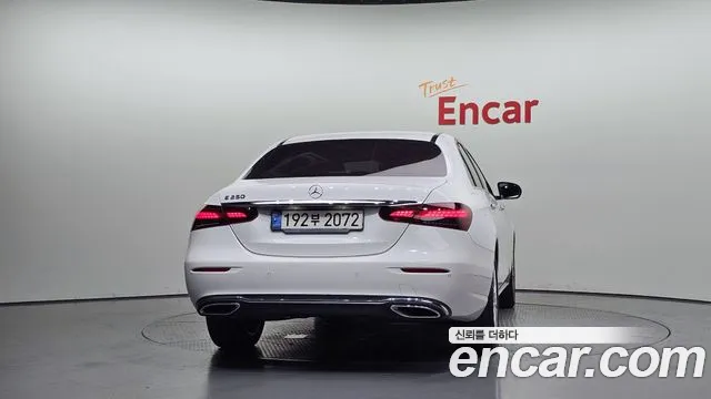 Mercedes-Benz E-Class W213 — Фото автомобиля 4