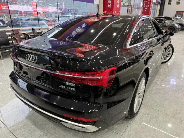 Audi A6L — Фото автомобиля 14
