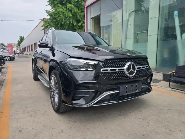 Mercedes-Benz GLE-Class — Фото автомобиля 3