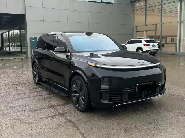 Li Auto L9 — Фото автомобиля 3