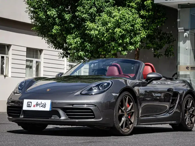 Porsche 718 — Фото автомобиля 2