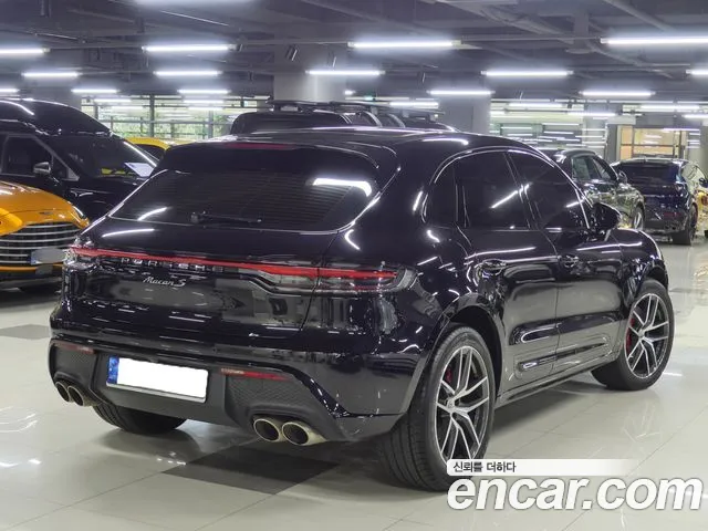 Porsche Macan — Фото автомобиля 3