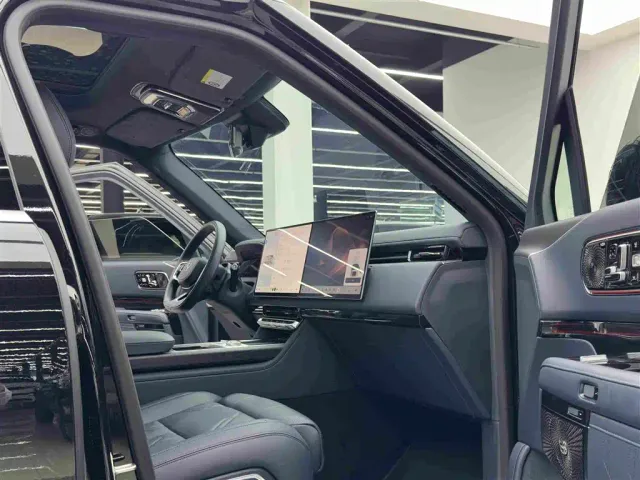 ZEEKR Zeekr 9X 2025 Standard Edition — Фото автомобиля 10