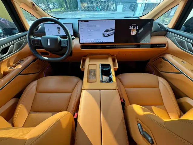 Wey Alpine — Фото автомобиля 11