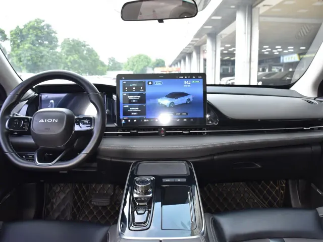 Aion AION S Plus 2022 70 Smart Edition — Фото автомобиля 12