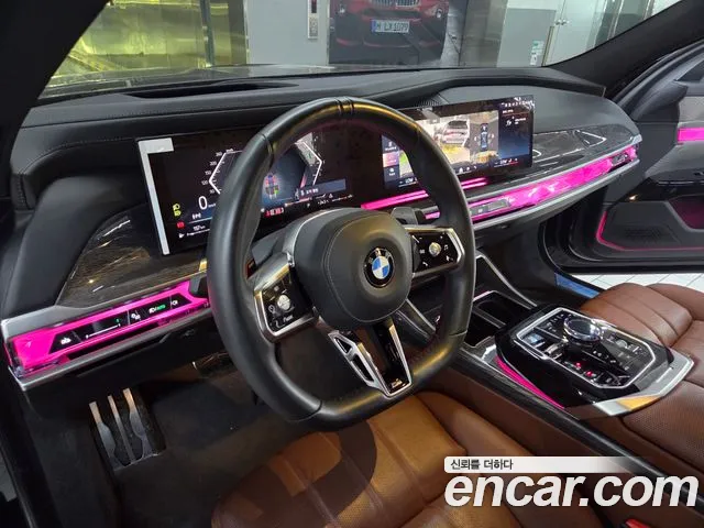 BMW 7-Series — Фото автомобиля 8