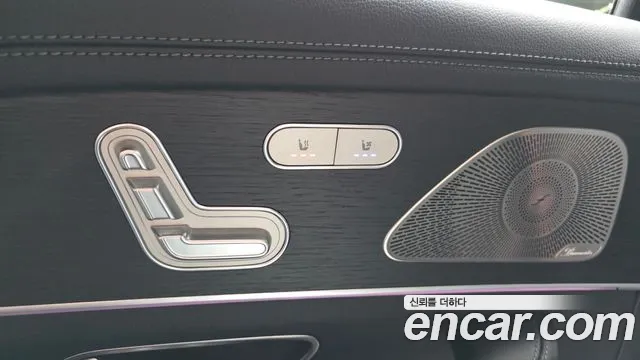 Mercedes-Benz GLS-Class — Фото автомобиля 26