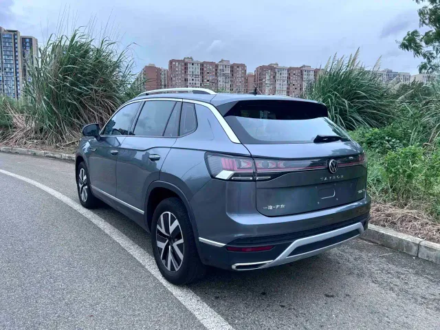 Volkswagen Tayron 2023 300TSI 2WD Luxury Plus Advanced Edition — Фото автомобиля 3