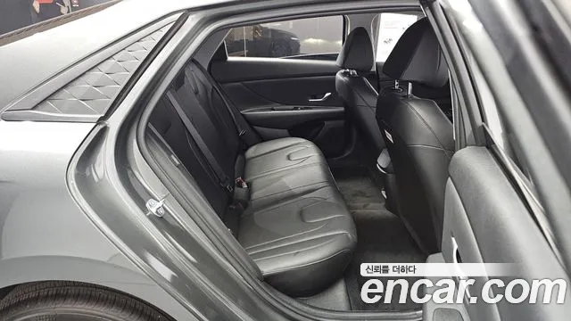 Hyundai AVANTE Новый Avante (CN7) — Фото автомобиля 26