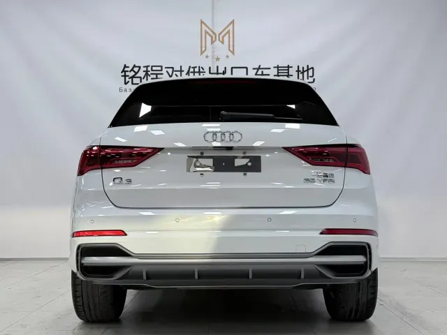 Audi Q3 — Фото автомобиля 5