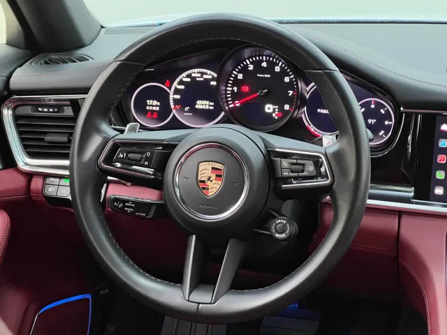 Porsche Panamera — Фото автомобиля 29