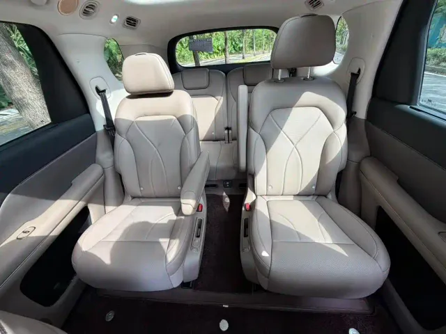 IM Motors LS8 — Фото автомобиля 5