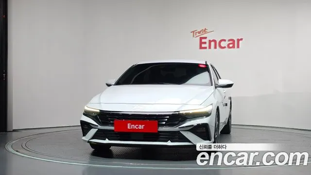 Hyundai AVANTE Новый Avante (CN7) — Фото автомобиля 3