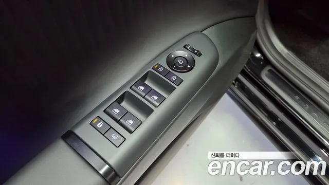 Hyundai Grandeur GN7 — Фото автомобиля 20