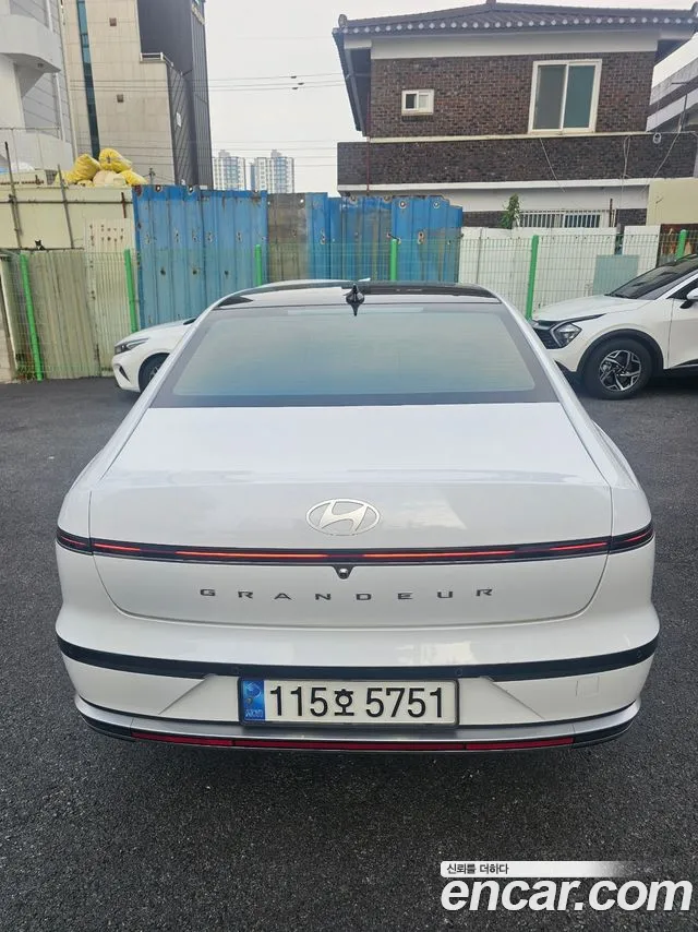 Hyundai Grandeur GN7 — Фото автомобиля 9