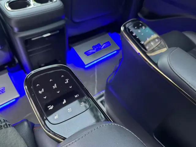 GAC Trumpchi E9 — Фото автомобиля 14