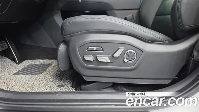 Hyundai Santa Fe — Фото автомобиля 18
