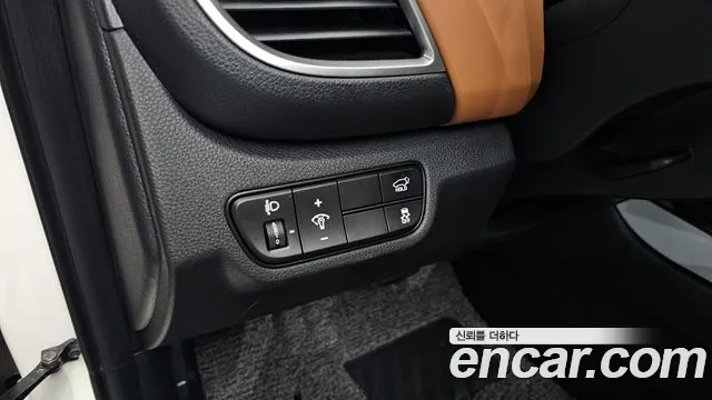 Kia Seltos Бензин 1.6 турбо 2WD — Фото автомобиля 24